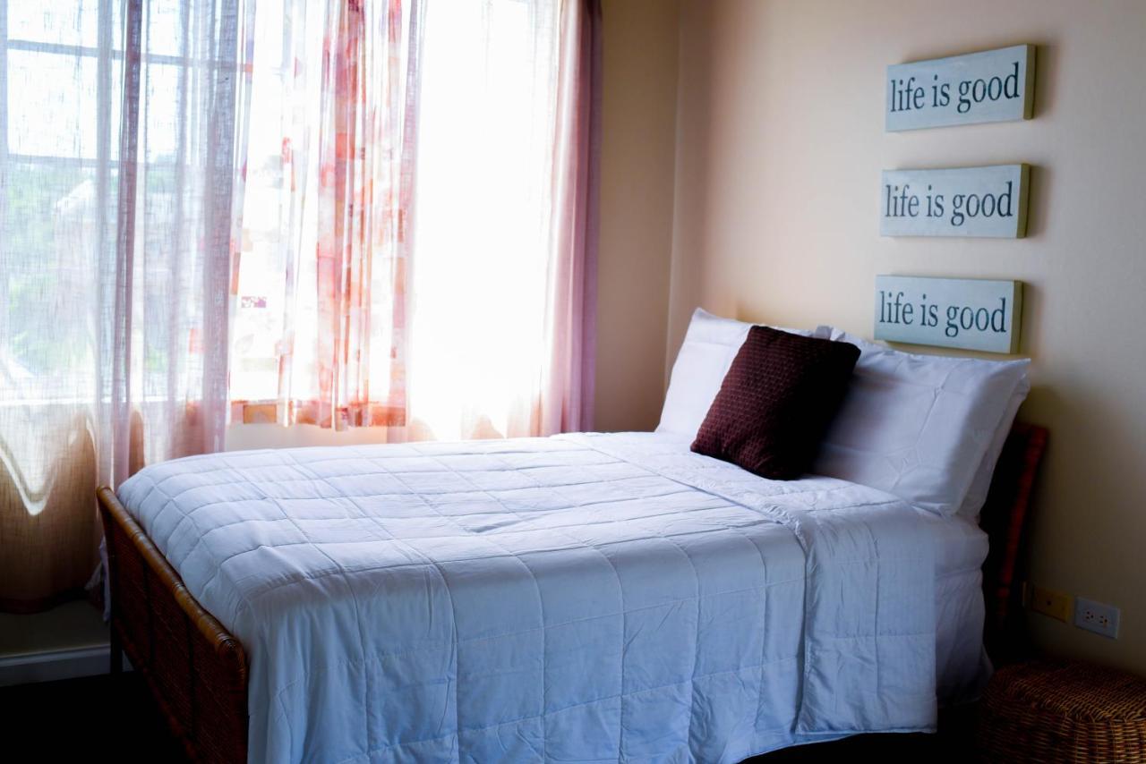 Blue Paloma Bed & Breakfast Lucea Exterior photo