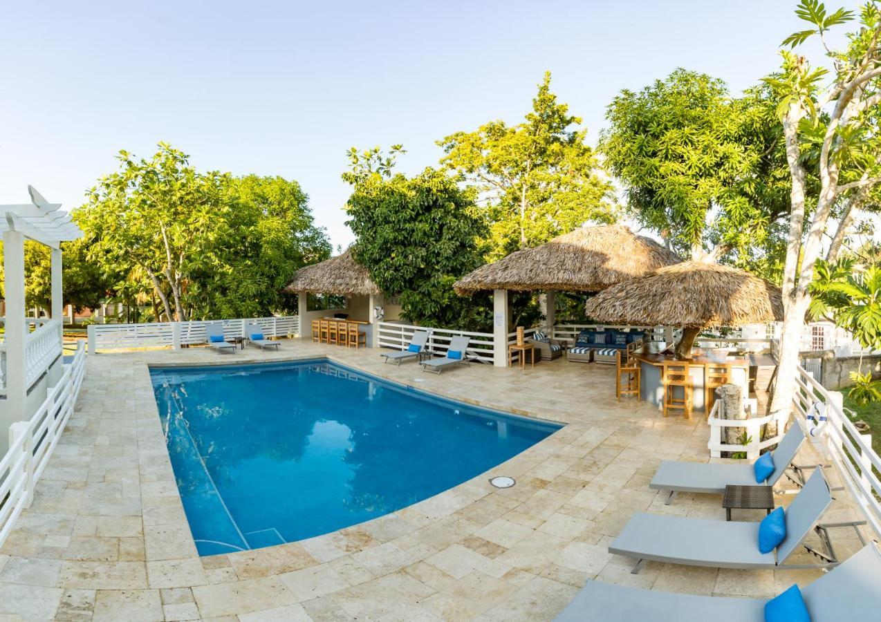 Blue Paloma Bed & Breakfast Lucea Exterior photo