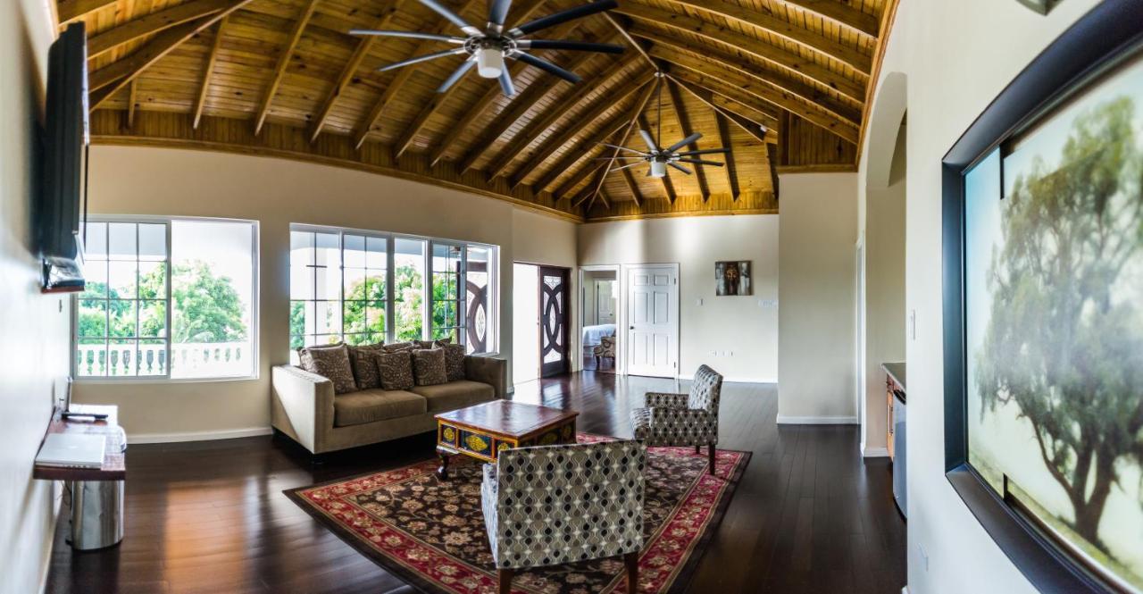 Blue Paloma Bed & Breakfast Lucea Exterior photo
